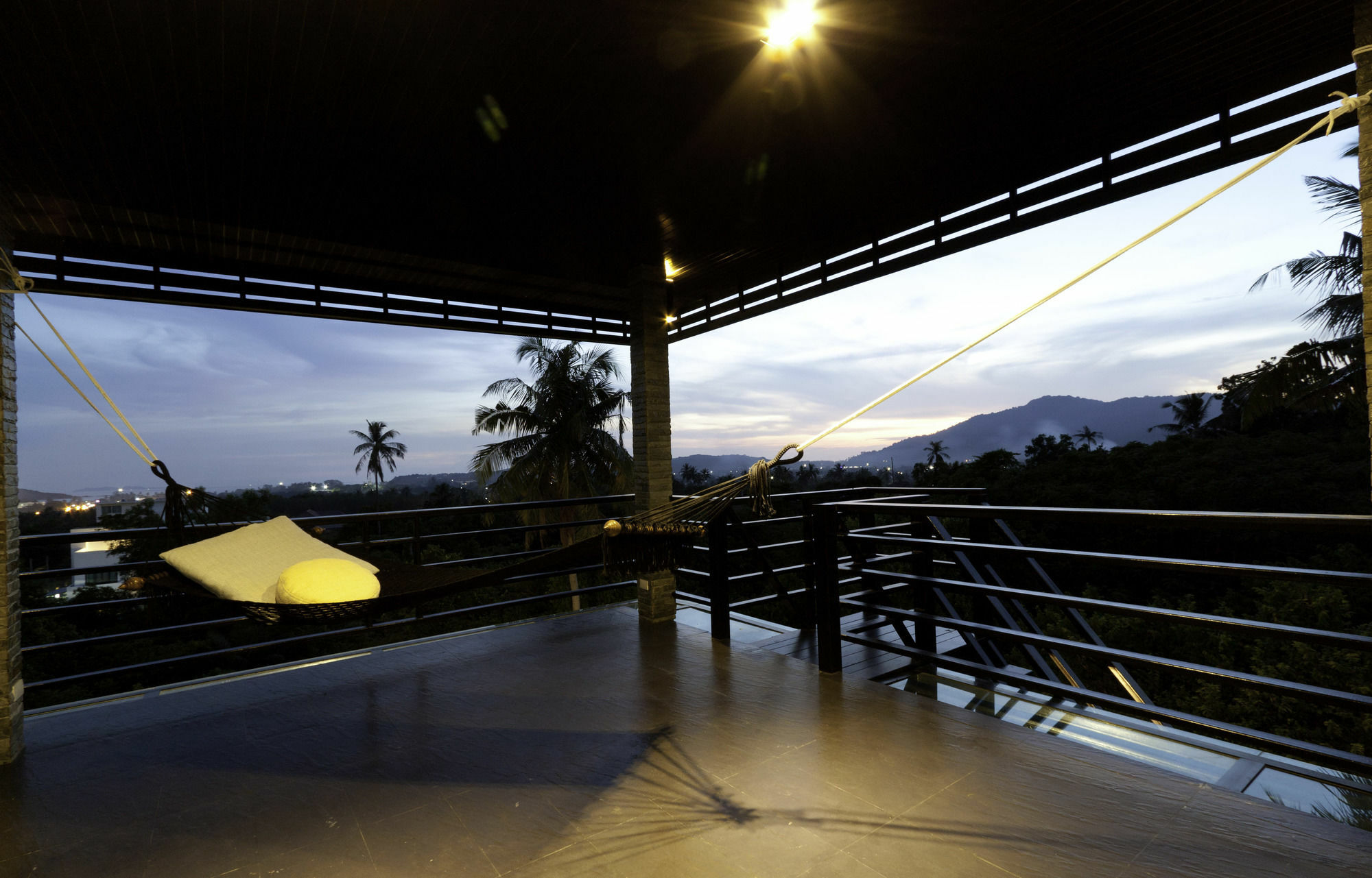The Promenade Villa By Holiplanet Rawai ภายนอก รูปภาพ