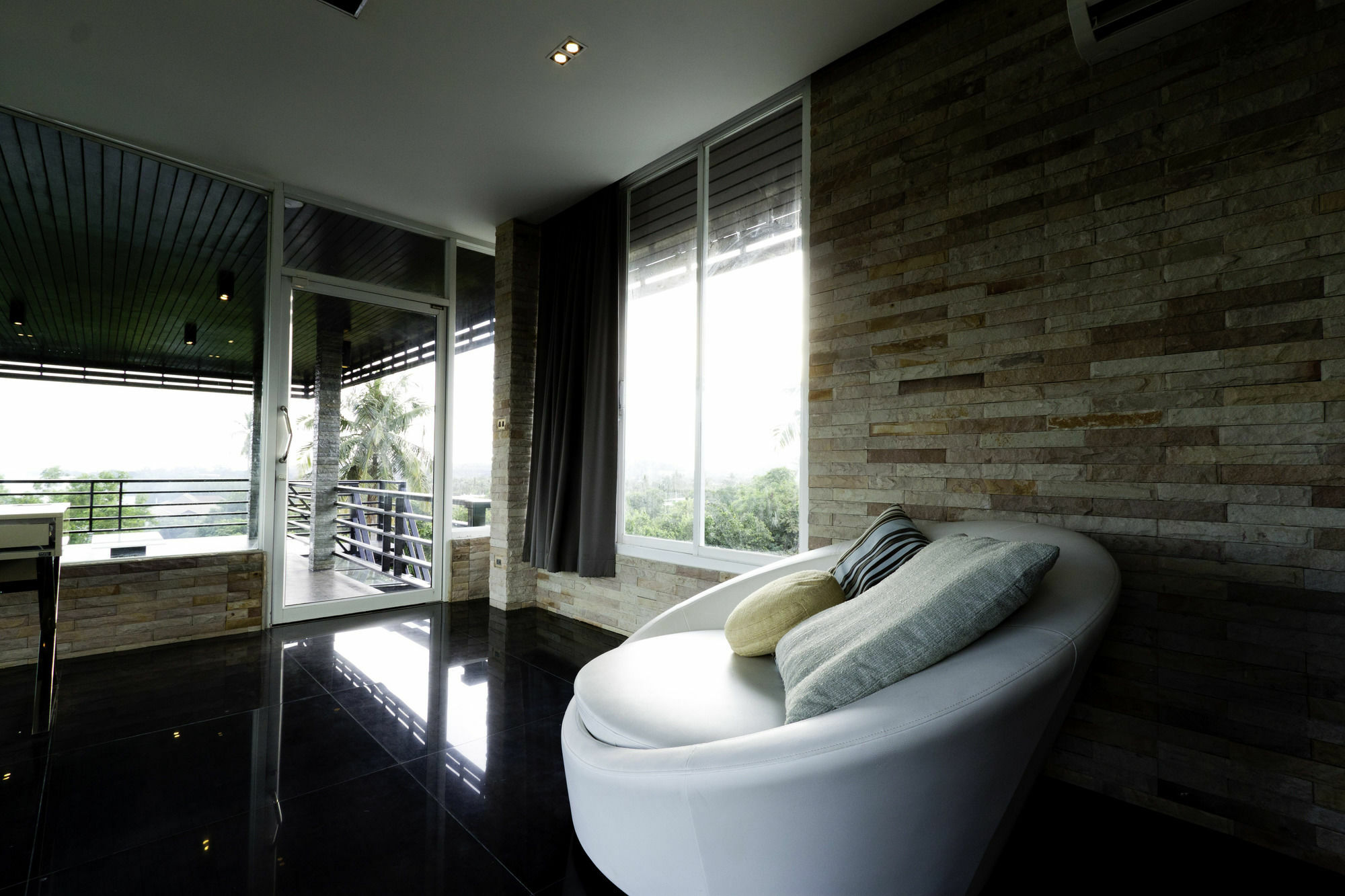 The Promenade Villa By Holiplanet Rawai ภายนอก รูปภาพ