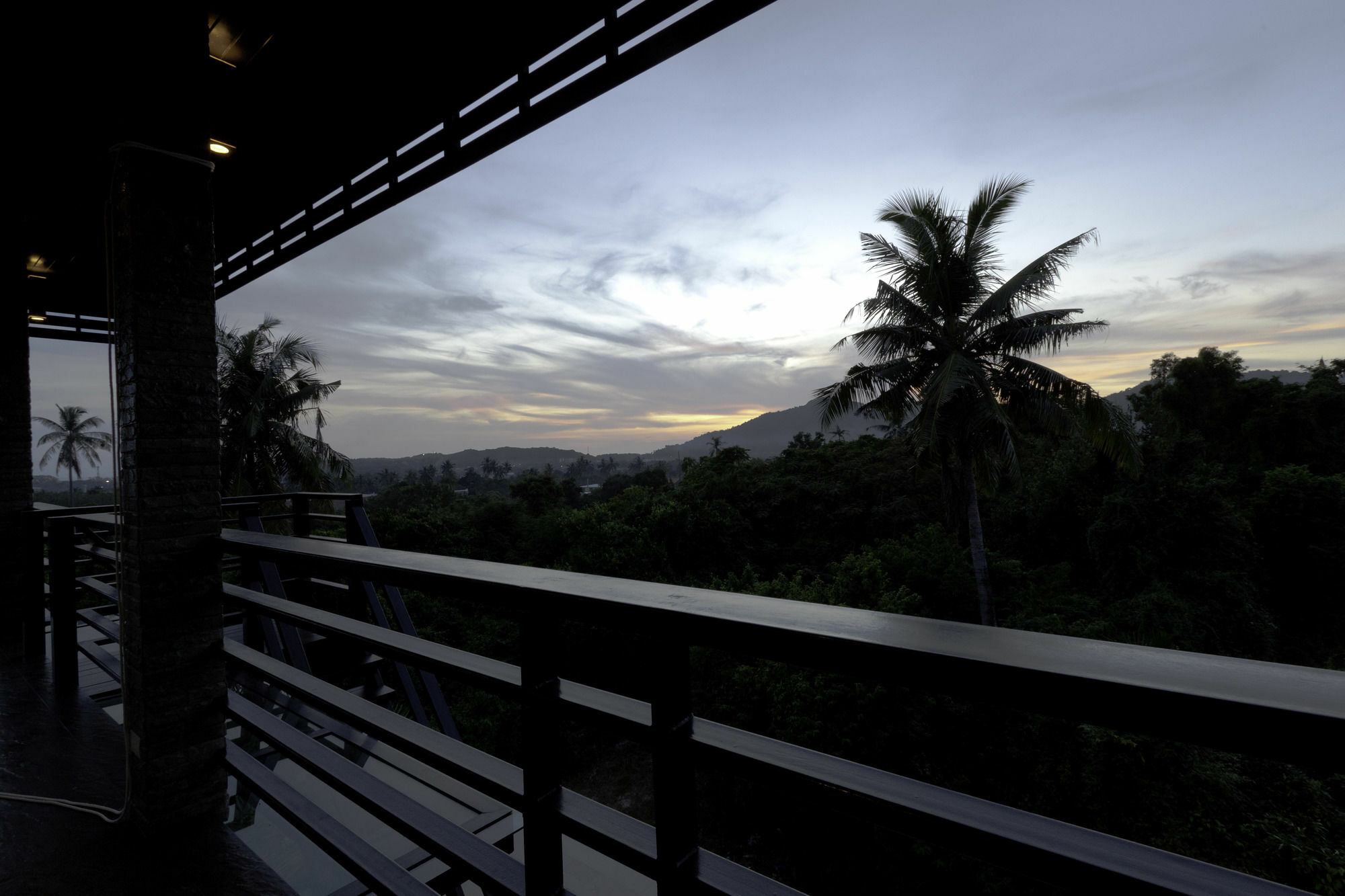 The Promenade Villa By Holiplanet Rawai ภายนอก รูปภาพ
